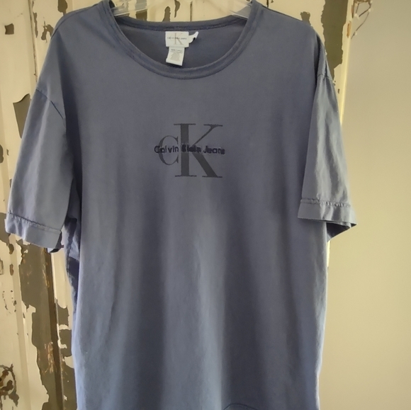 Calvin Klein XL tee, light purple - Picture 1 of 4